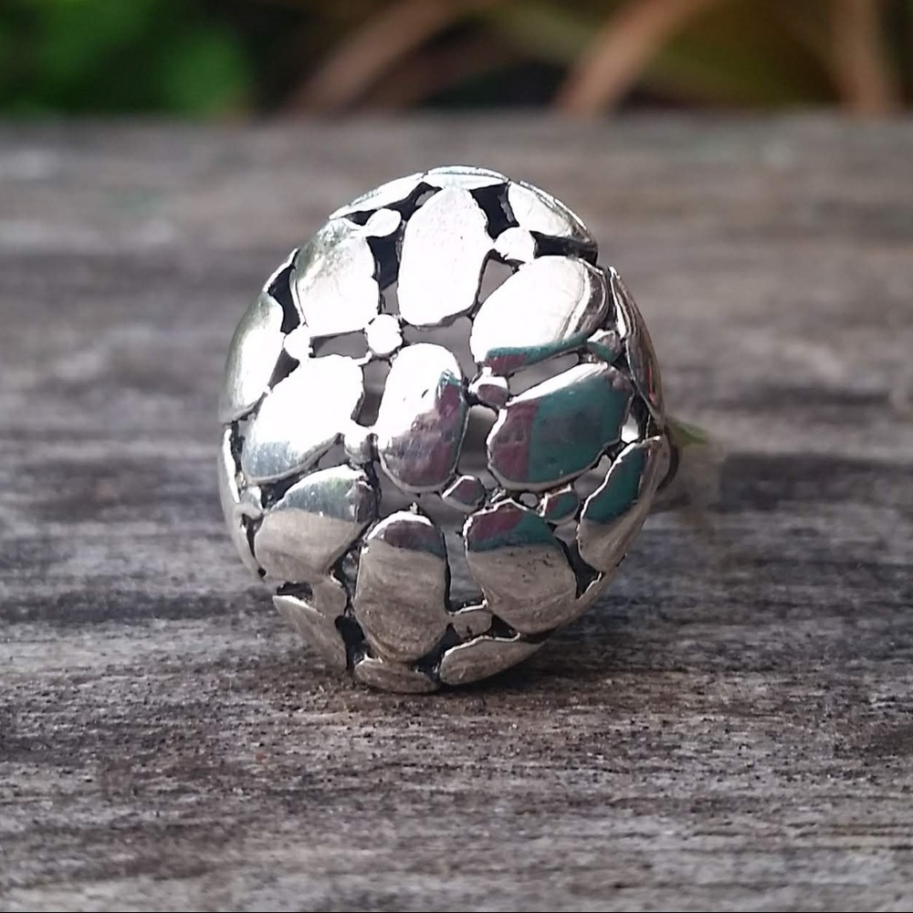 Sterling Silver Statement Ring Size 8.75 **